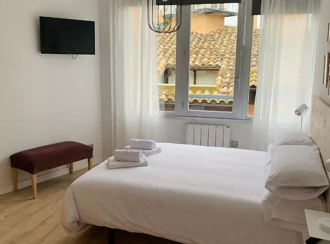 San Lorenzo Con Parking * Huesca